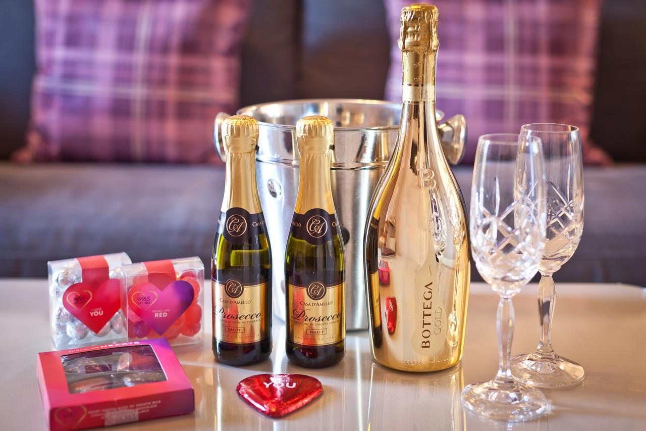 Bowness Bay Suites (Adults Only) Eksteriør billede