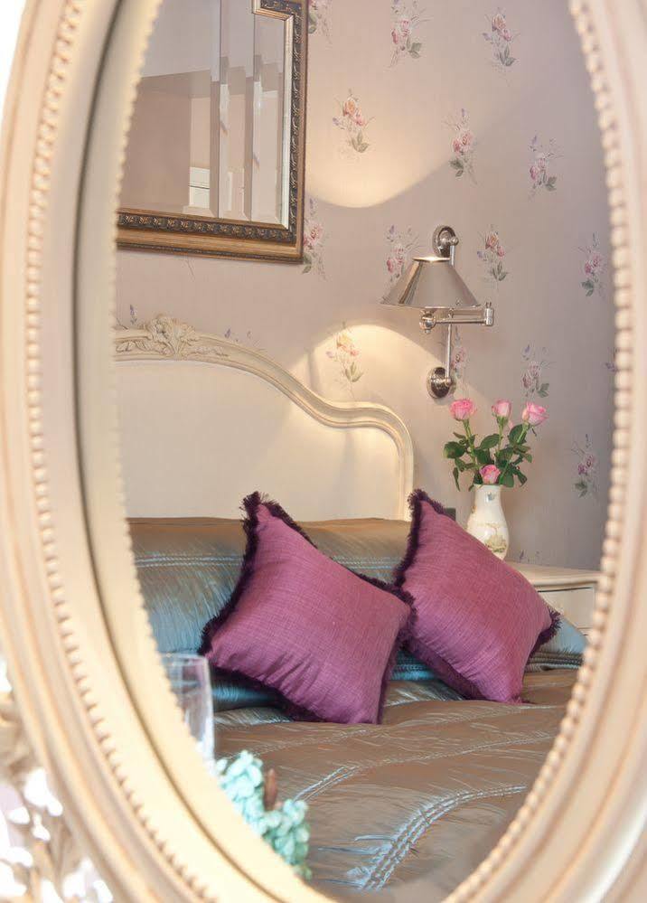 Bowness Bay Suites (Adults Only) Eksteriør billede